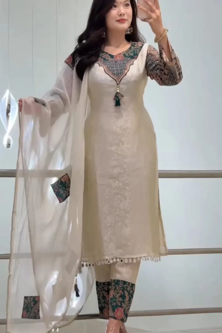 Off-White Banarasi Handwork Kurta Set