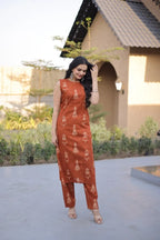 Sleeveless Cotton Pant Suit