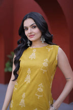 Sleeveless Cotton Pant Suit