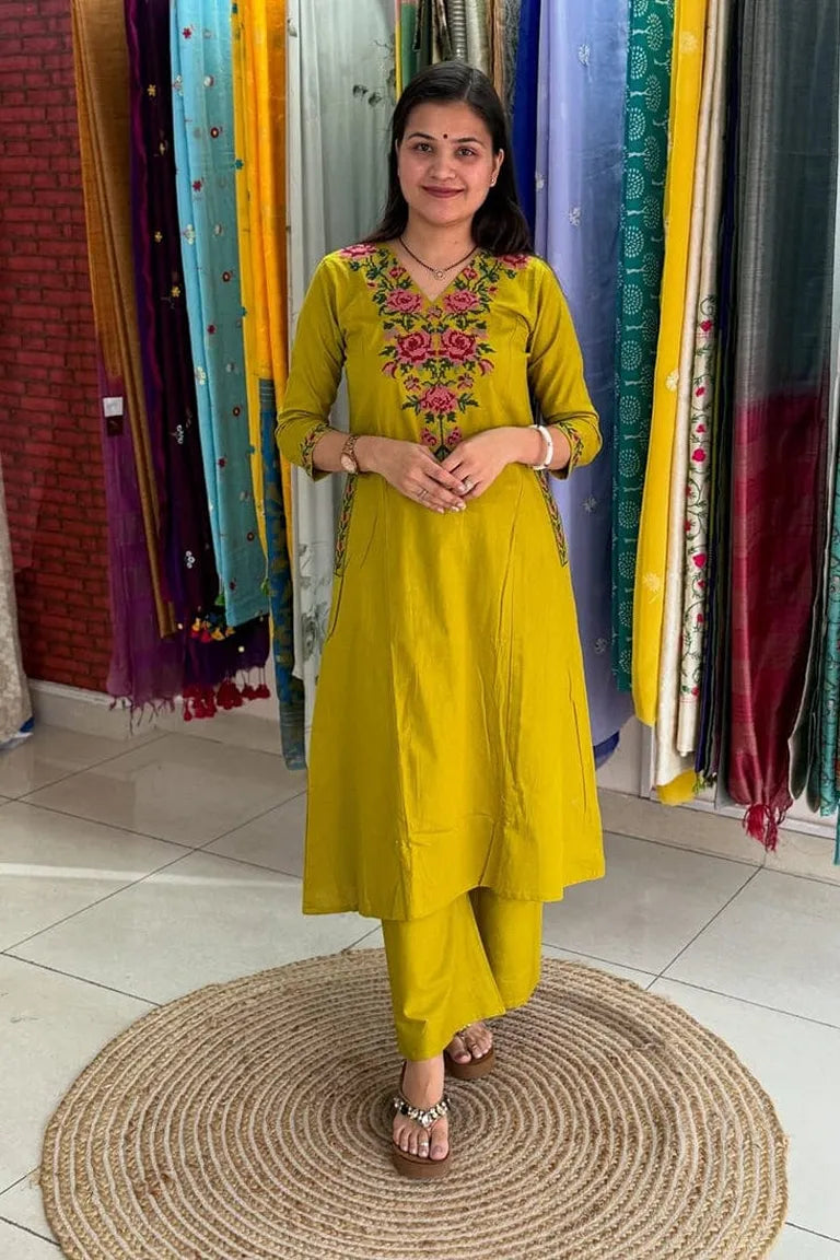 Pastel desgins Kurti