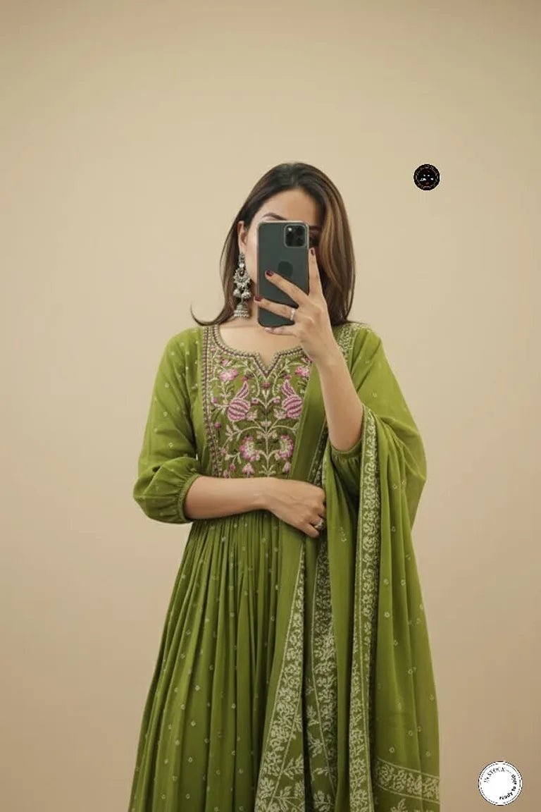 Mehendi Bloom Kurta Set