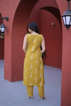 Sleeveless Cotton Pant Suit