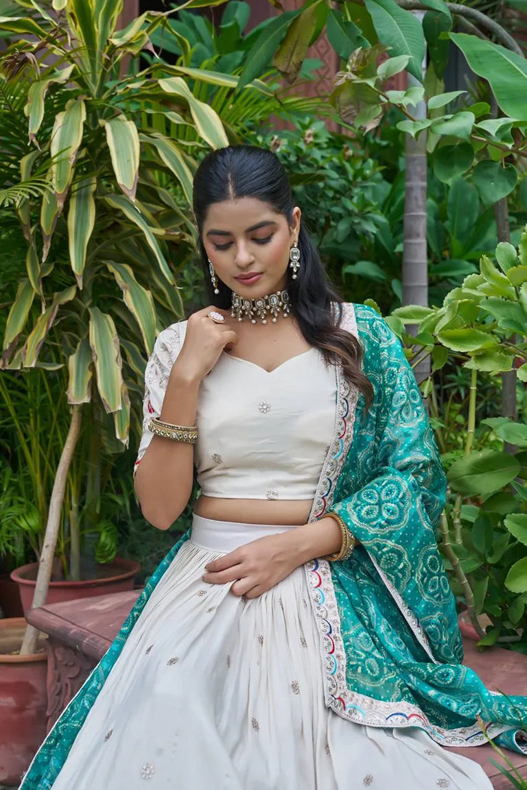 Contrast Dupatta Festive Lehenga-choli