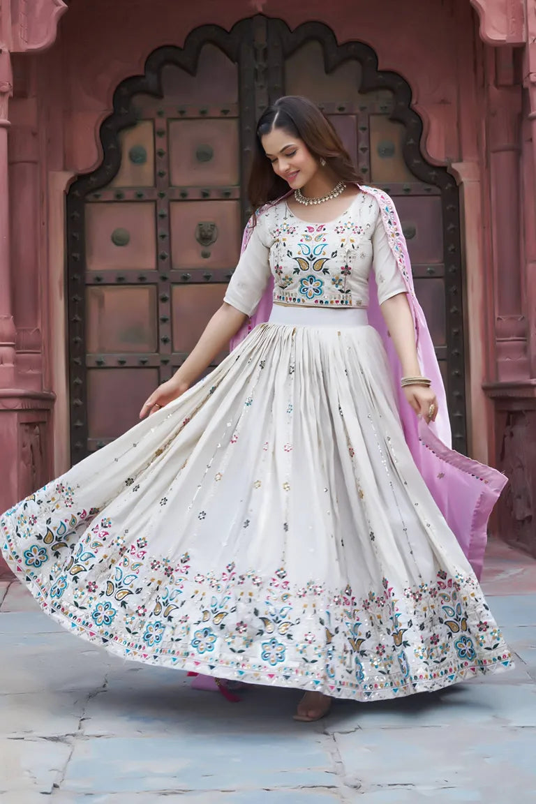 Contrast Dupatta White Lehenga Choli