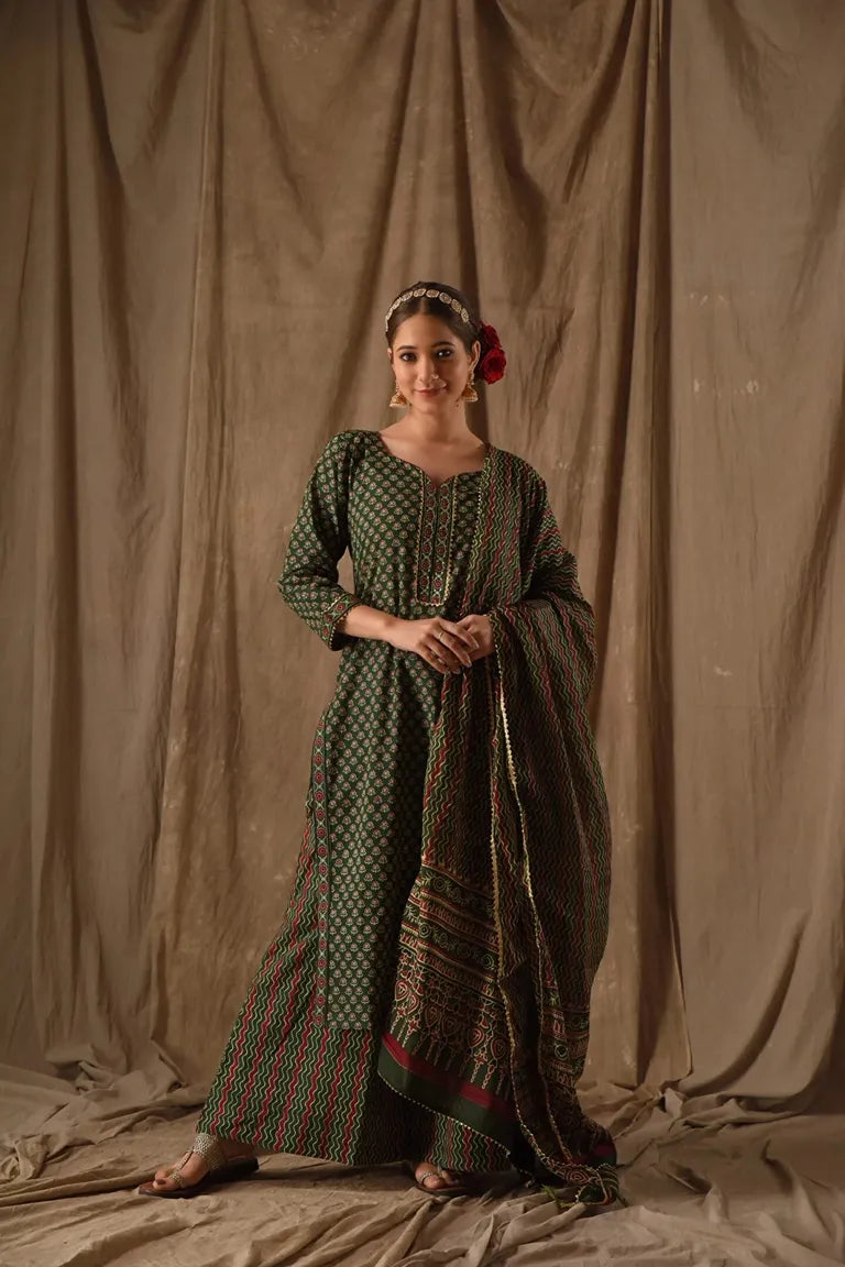 Green Grace Gleam
