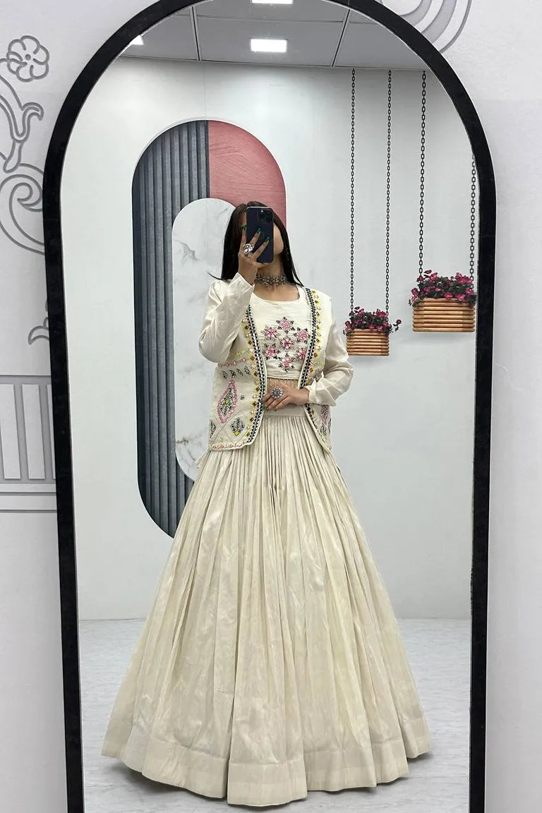 Beadscroll Courtyard Grace