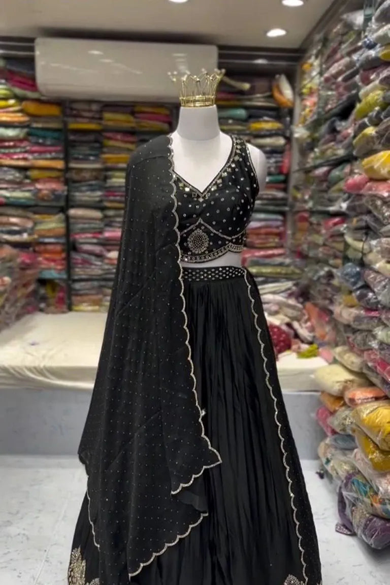 Midnight Loom Grace