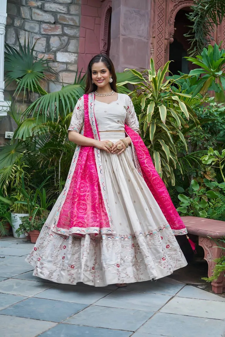 Contrast Dupatta Festive Lehenga-choli