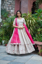 Contrast Dupatta Festive Lehenga-choli